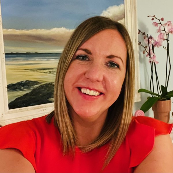 Photo of Laura Norris