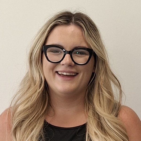 Photo of Jess Campbell